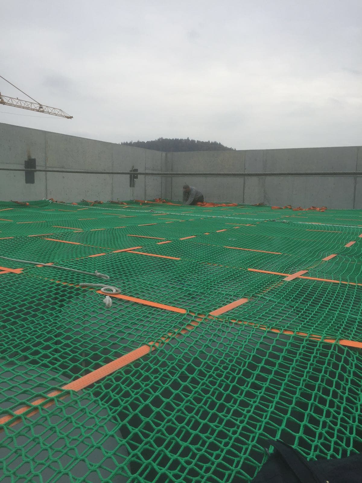 Temporary safety nets S hover