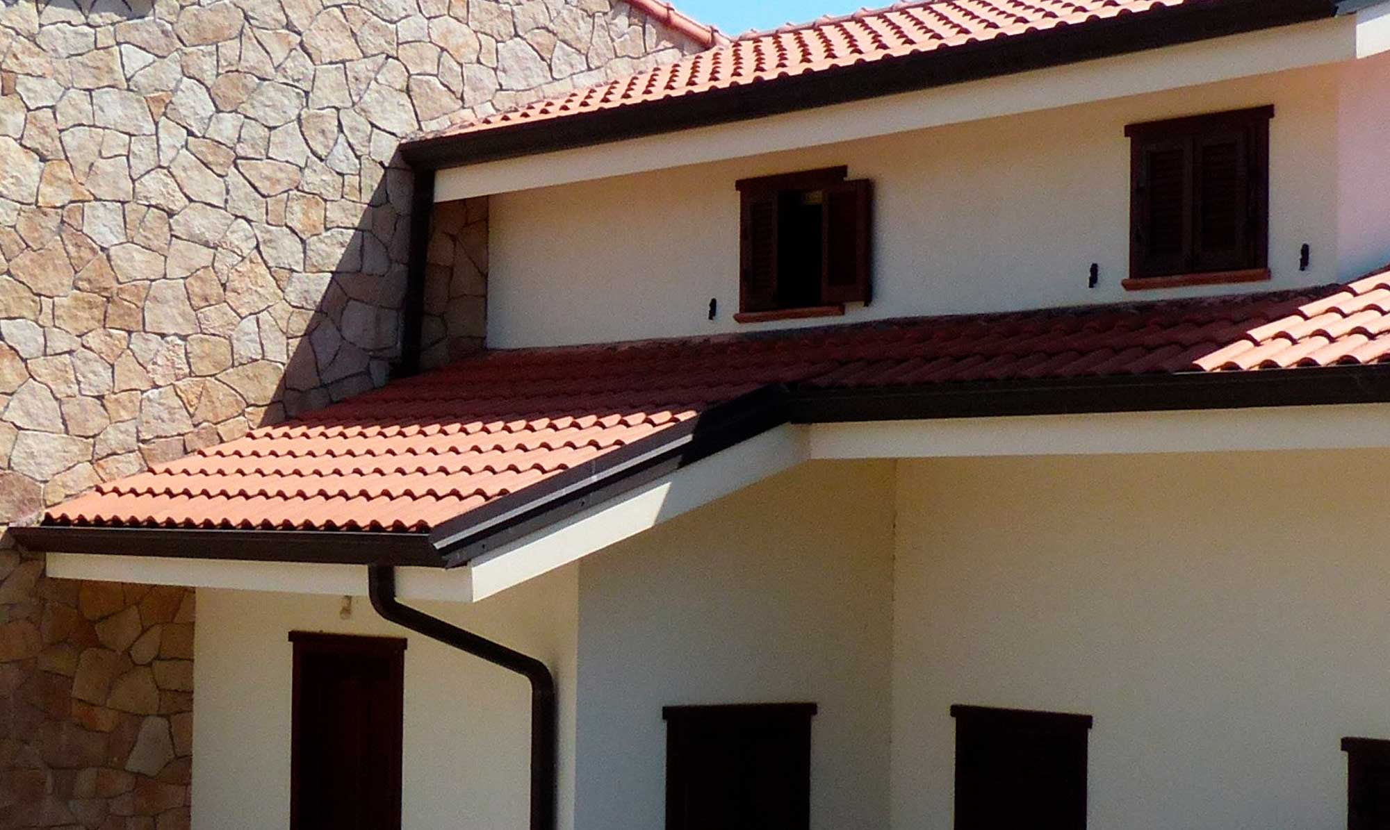 TECHO A DOS AGUAS SEPARADAS